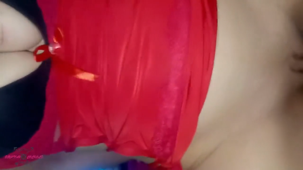 ساره مع عامل التكيف لحد ما دخل عليها جوزها